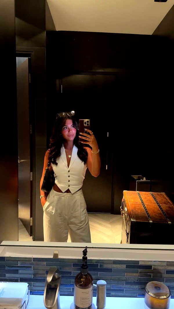 mia_sweitz image ~ Altpins