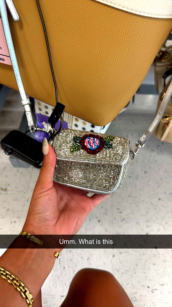 mia_sweitz image ~ Altpins