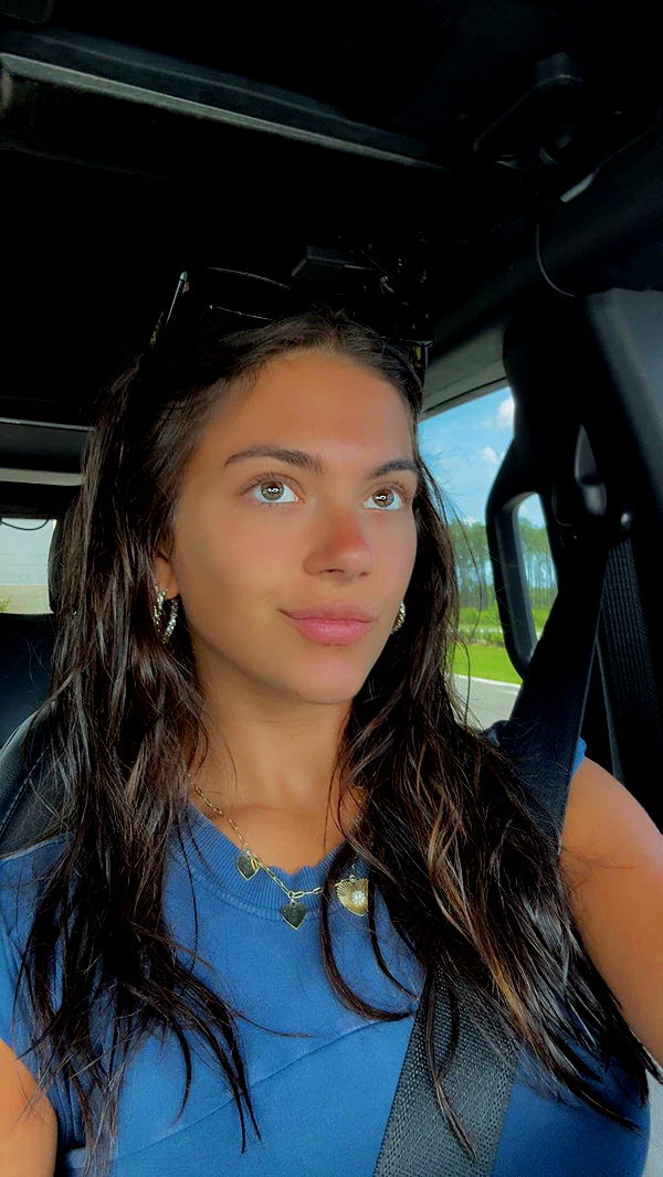 mia_sweitz image ~ Altpins