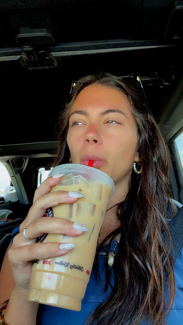 mia_sweitz image ~ Altpins