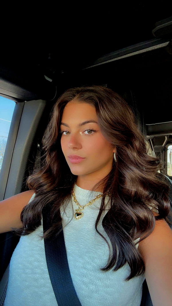 mia_sweitz image ~ Altpins