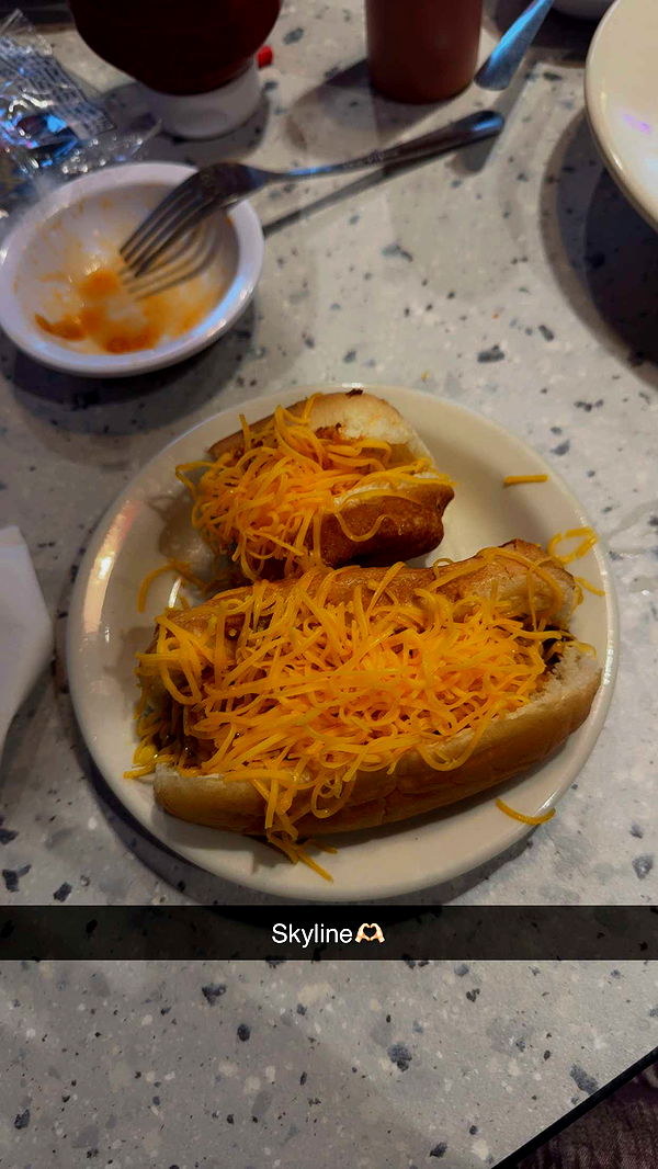 mia_sweitz image ~ Altpins