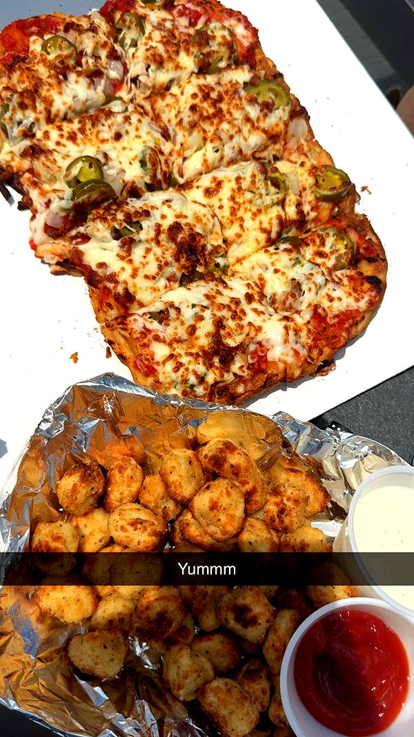 mia_sweitz image ~ Altpins