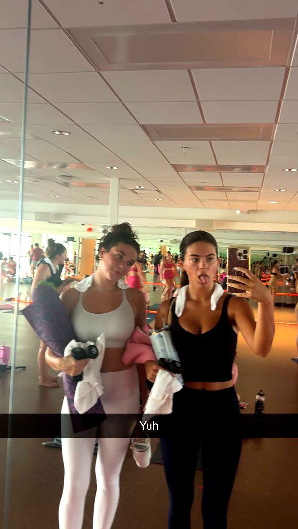 mia_sweitz image ~ Altpins