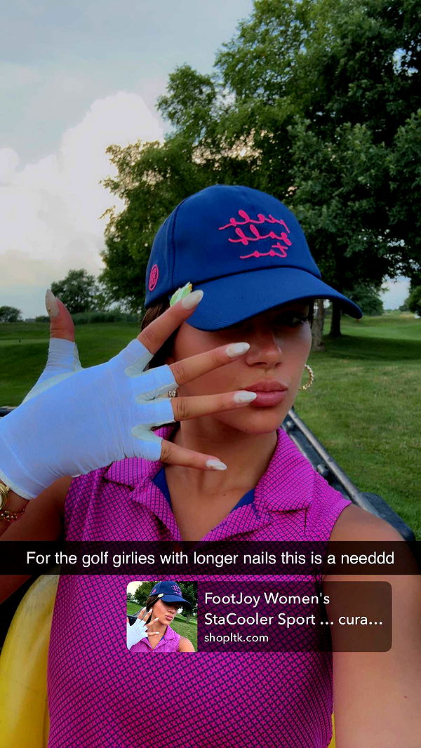 mia_sweitz image ~ Altpins