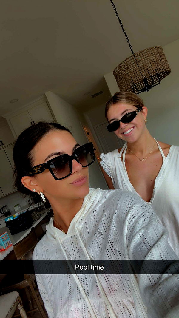 mia_sweitz image ~ Altpins