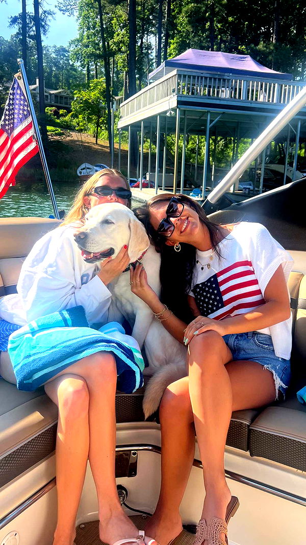 mia_sweitz image ~ Altpins