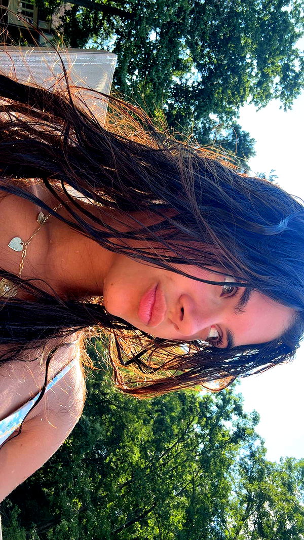 mia_sweitz image ~ Altpins