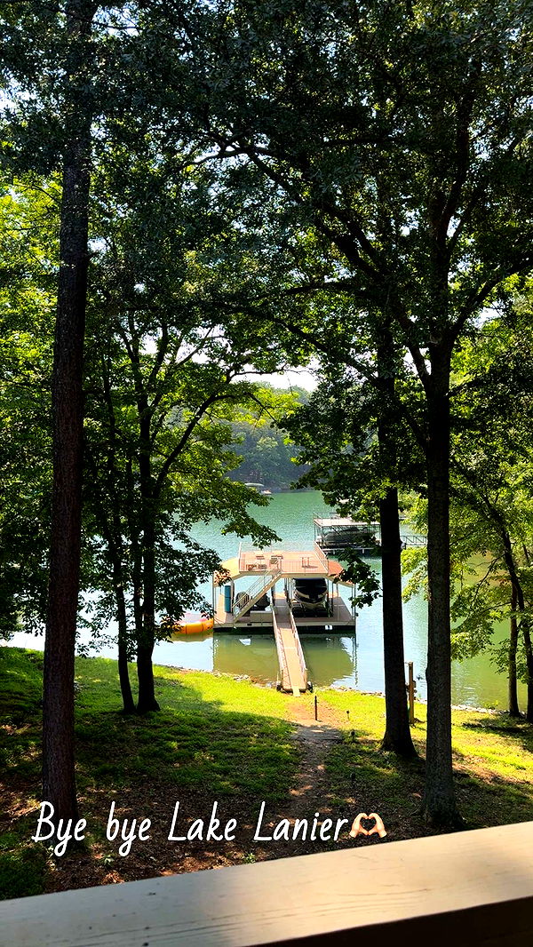 mia_sweitz image ~ Altpins