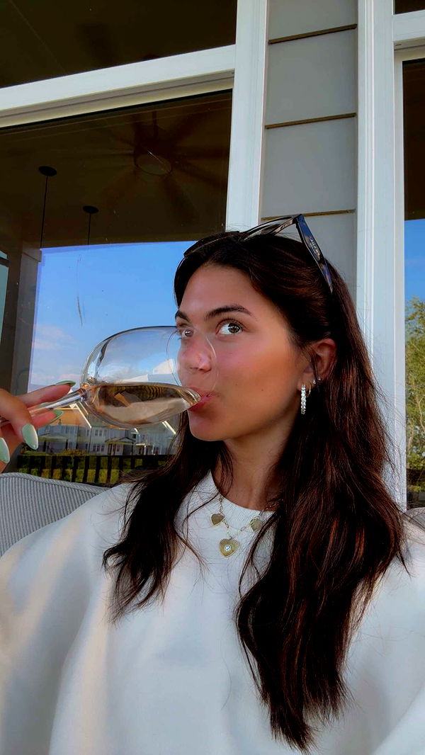 mia_sweitz image ~ Altpins