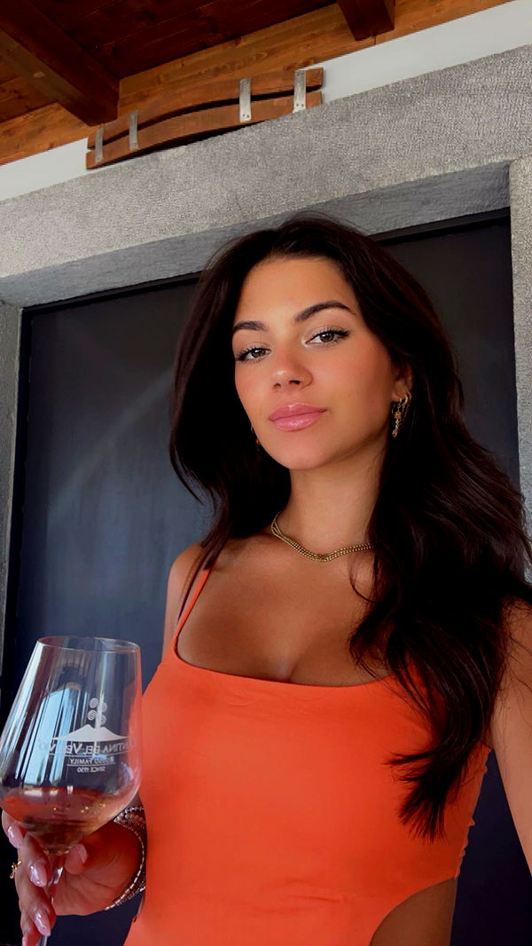 mia_sweitz image ~ Altpins