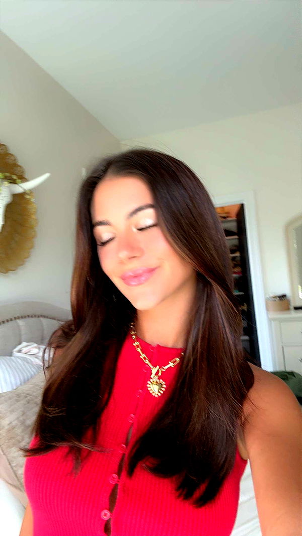 mia_sweitz image ~ Altpins