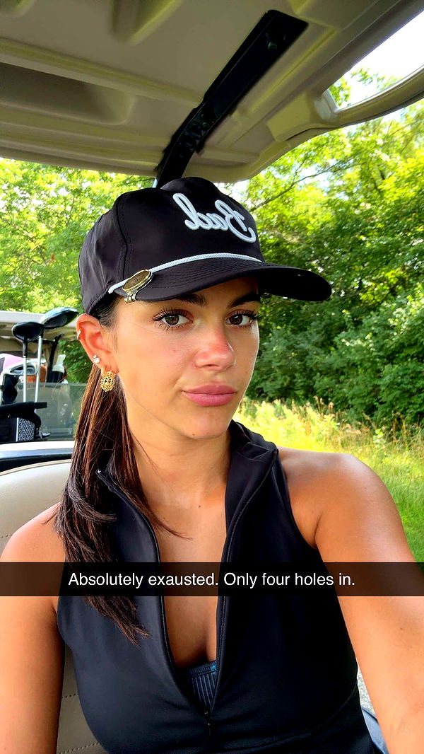 mia_sweitz image ~ Altpins