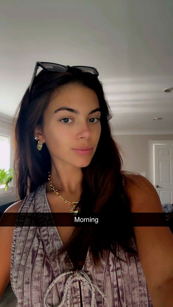 mia_sweitz image ~ Altpins