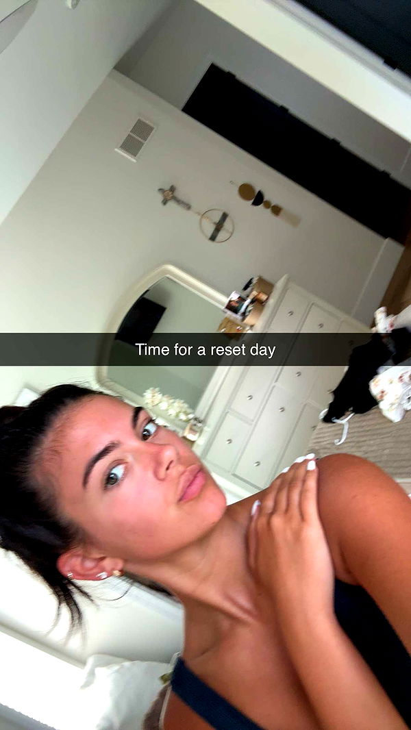 mia_sweitz image ~ Altpins