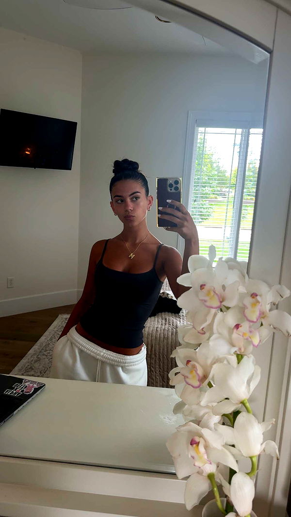 mia_sweitz image ~ Altpins