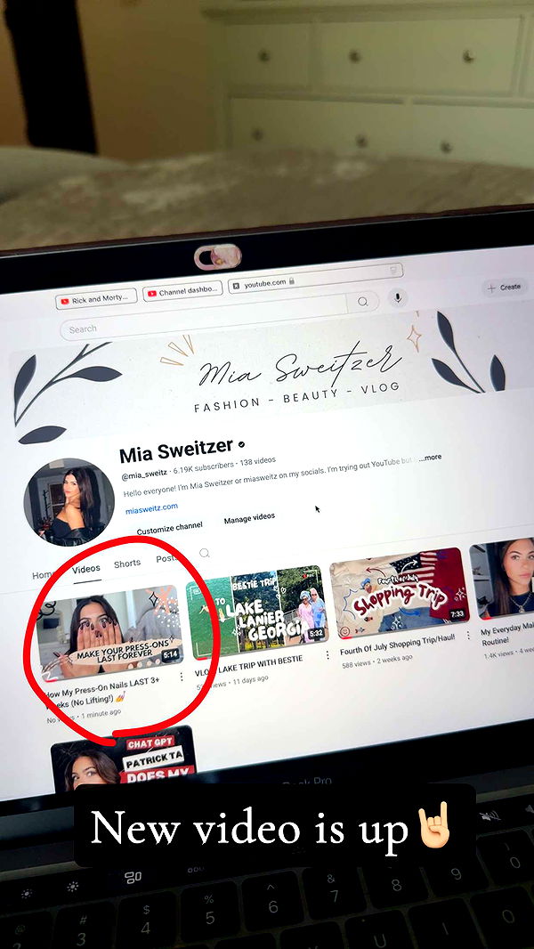 mia_sweitz image ~ Altpins