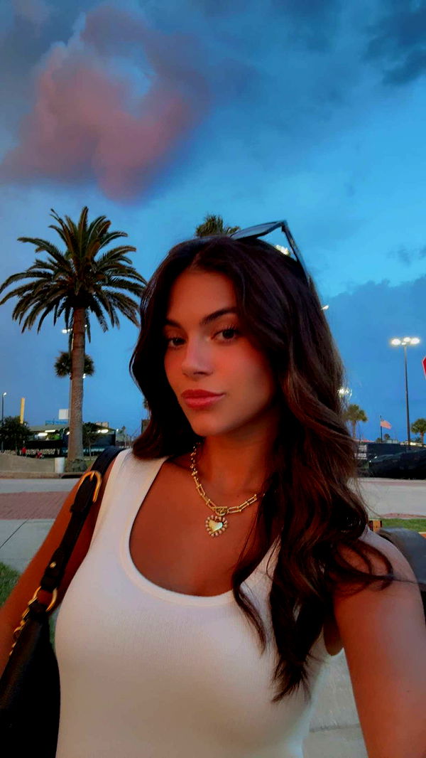 mia_sweitz image ~ Altpins