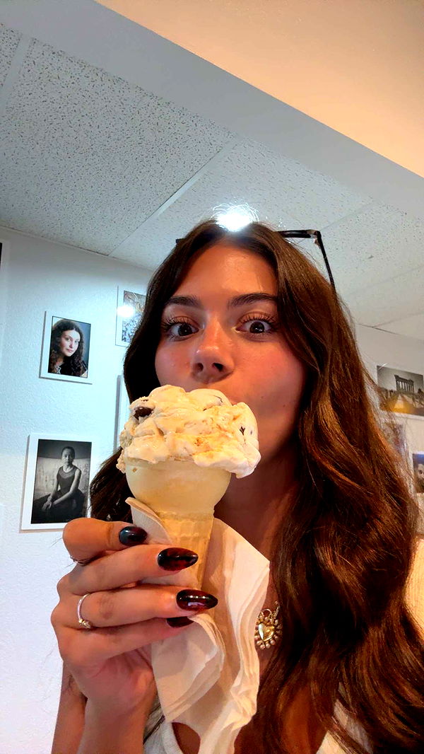 mia_sweitz image ~ Altpins