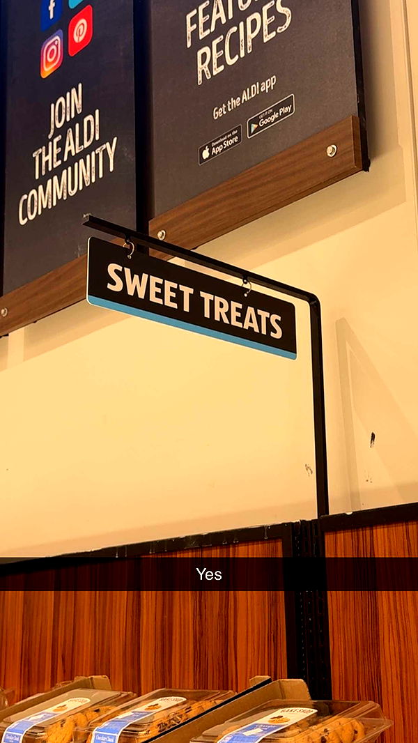 mia_sweitz image ~ Altpins