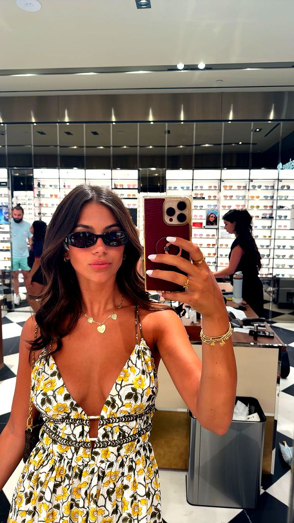 mia_sweitz image ~ Altpins