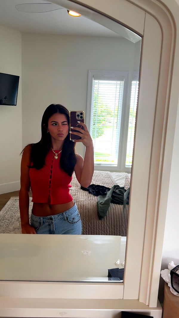 mia_sweitz image ~ Altpins