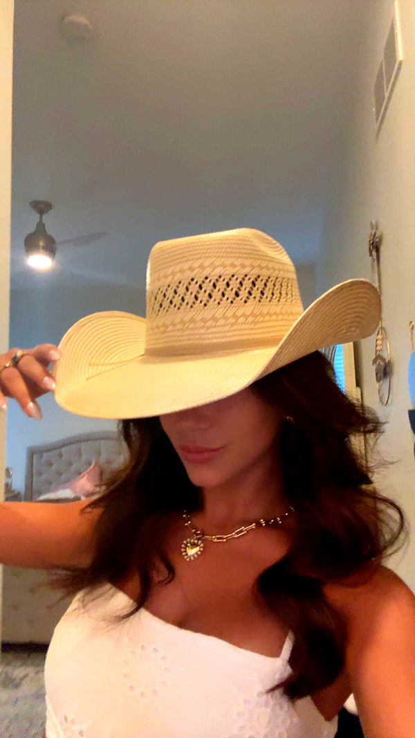 mia_sweitz image ~ Altpins