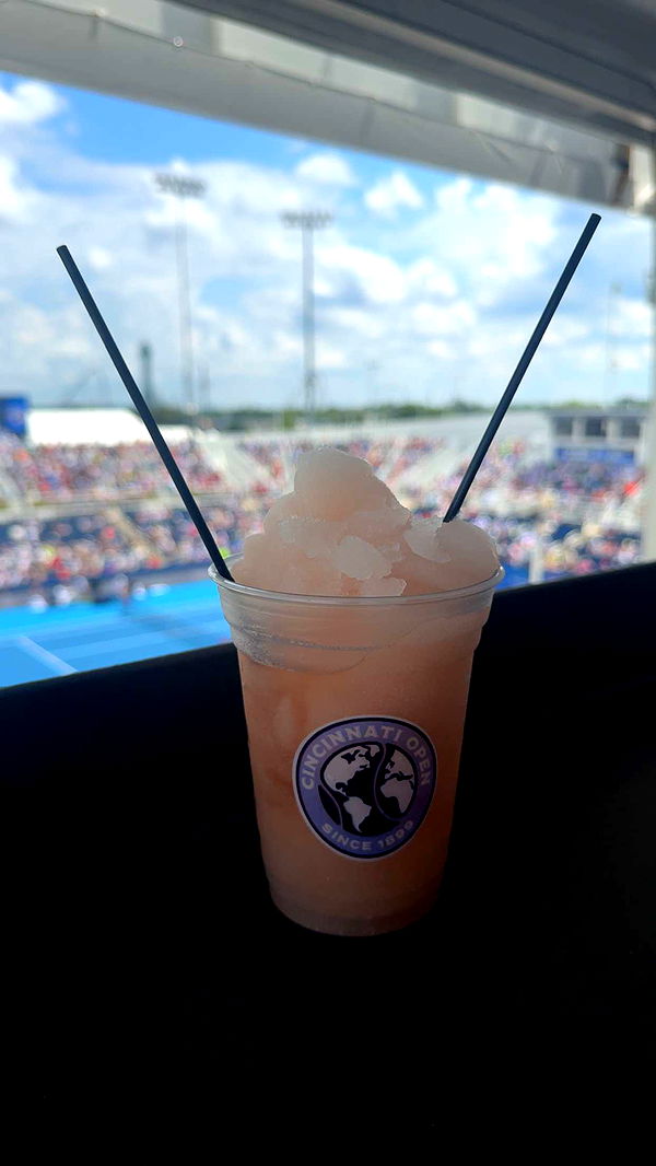 mia_sweitz image ~ Altpins