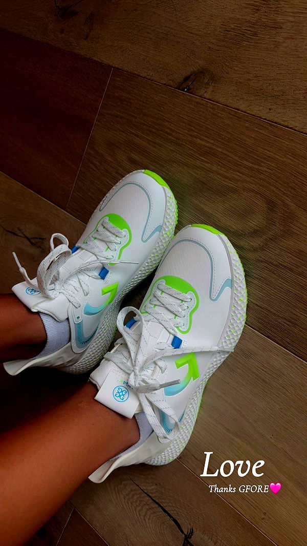 mia_sweitz image ~ Altpins