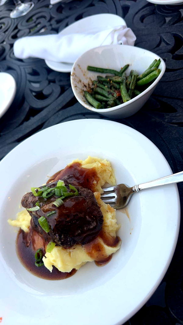 mia_sweitz image ~ Altpins