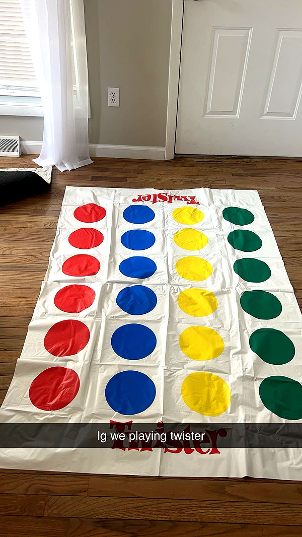 mia_sweitz image ~ Altpins