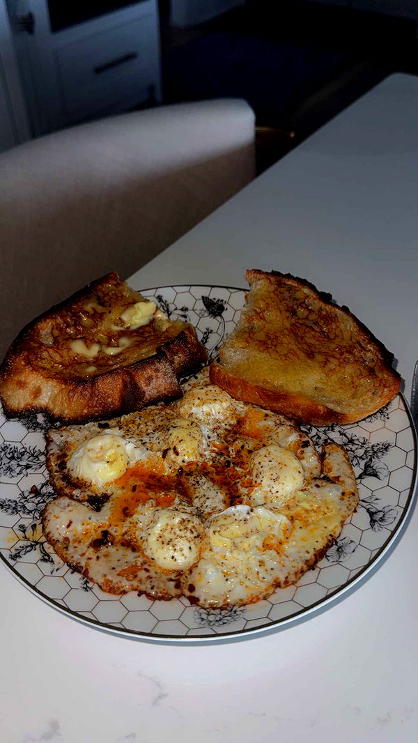 mia_sweitz image ~ Altpins