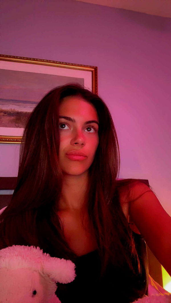 mia_sweitz image ~ Altpins