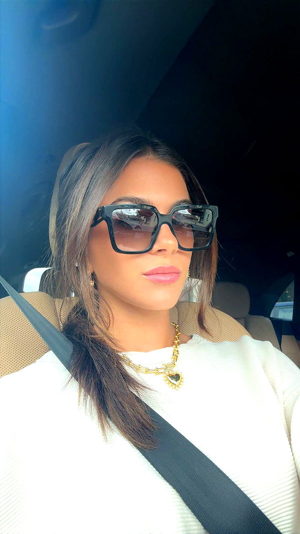 mia_sweitz image ~ Altpins