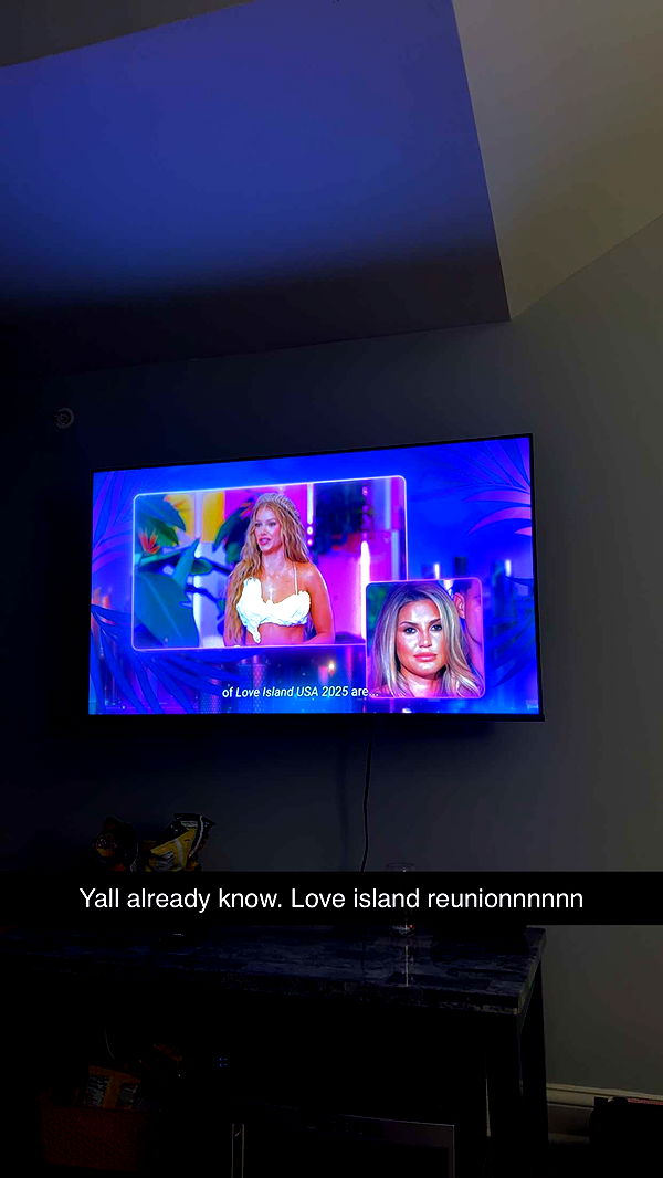 mia_sweitz image ~ Altpins