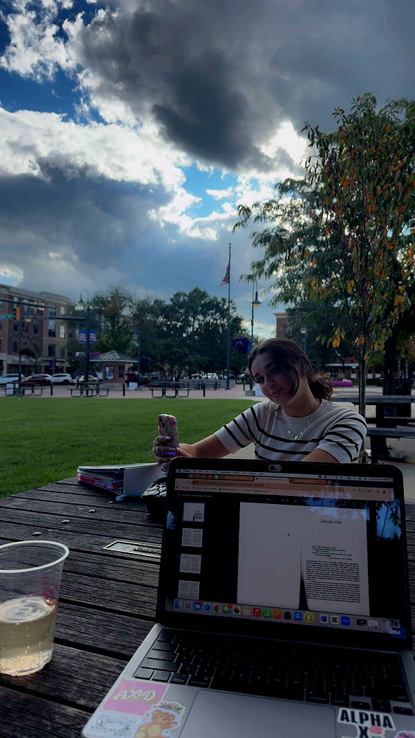 mia_sweitz image ~ Altpins