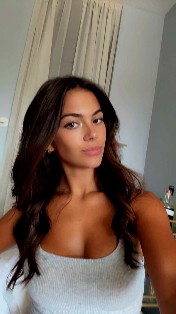 mia_sweitz image ~ Altpins