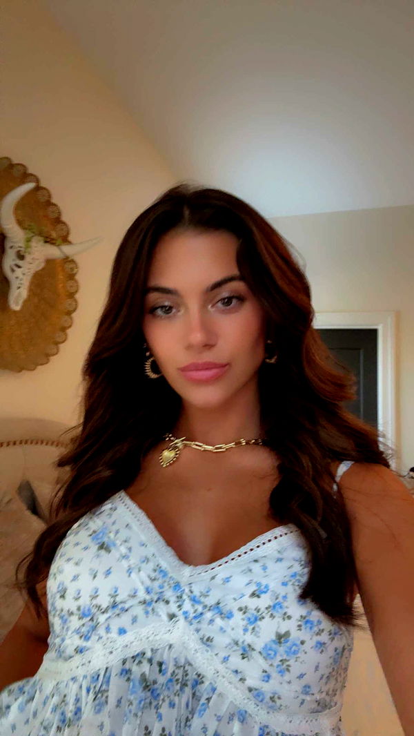 mia_sweitz image ~ Altpins