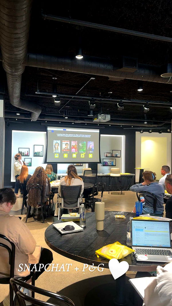 mia_sweitz image ~ Altpins