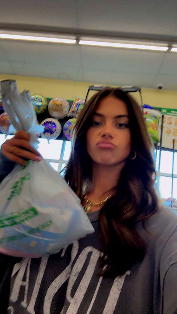 mia_sweitz image ~ Altpins