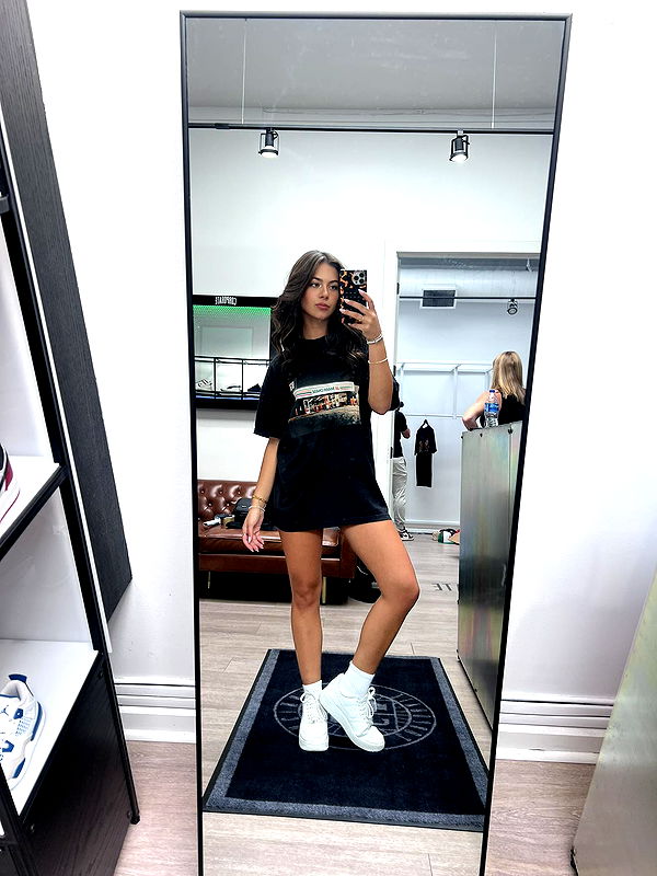 mia_sweitz image ~ Altpins