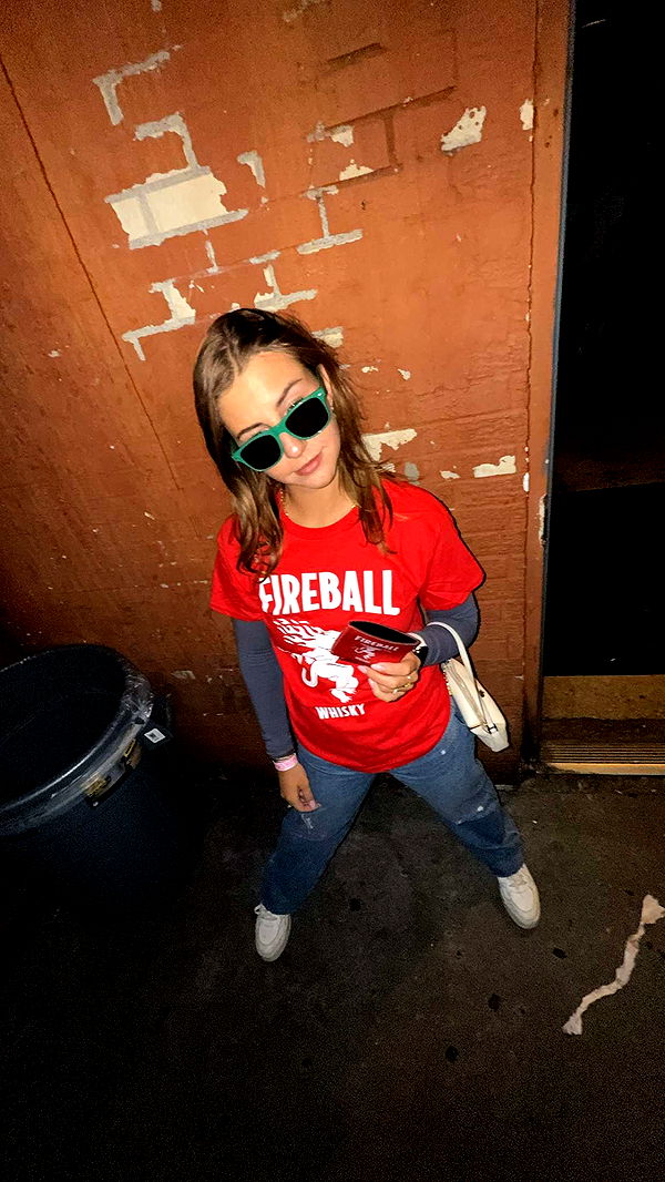 mia_sweitz image ~ Altpins