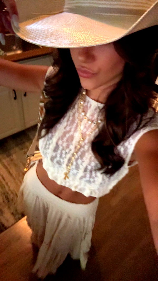 mia_sweitz image ~ Altpins