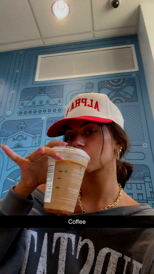 mia_sweitz image ~ Altpins