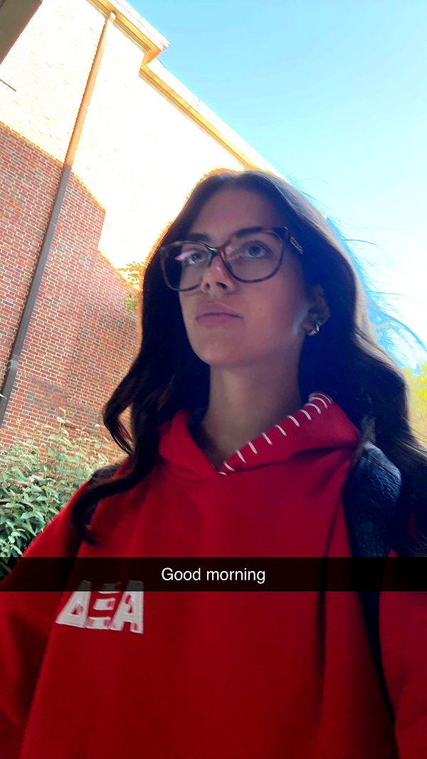 mia_sweitz image ~ Altpins