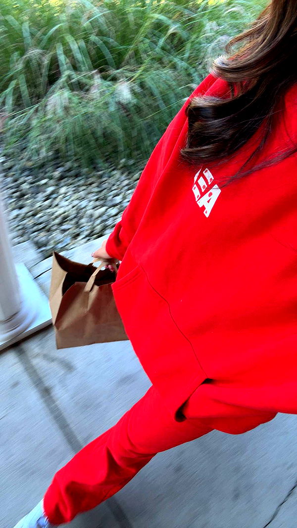 mia_sweitz image ~ Altpins