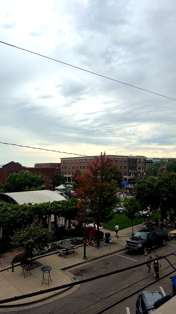 mia_sweitz image ~ Altpins