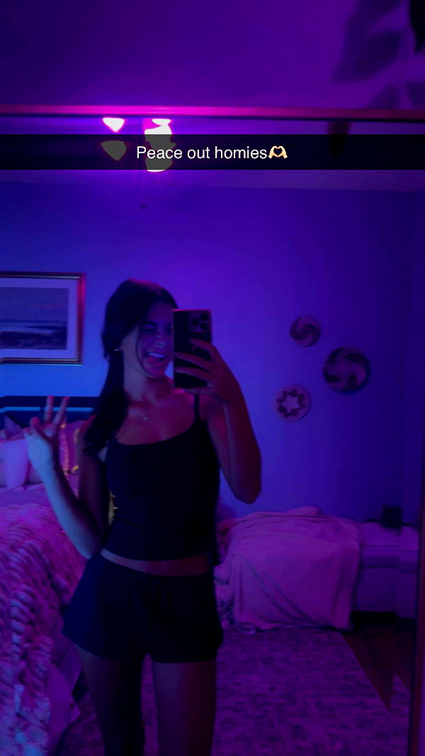 mia_sweitz image ~ Altpins