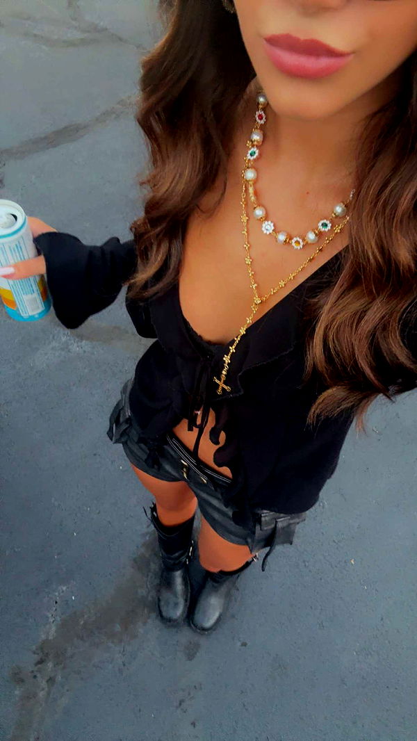 mia_sweitz image ~ Altpins