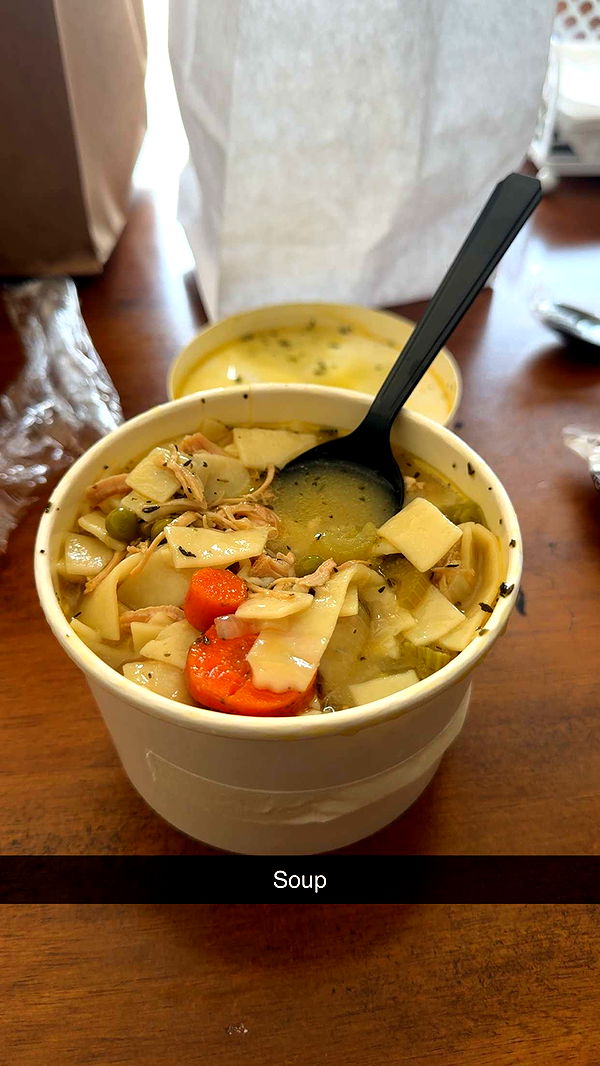 mia_sweitz image ~ Altpins